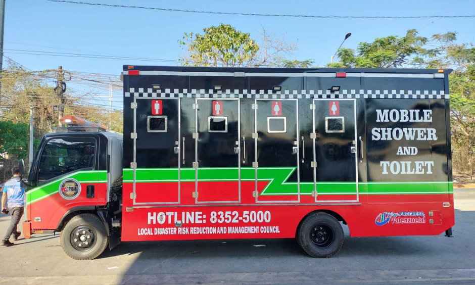 Japan Isuzu Mobile Emergency Shower and Toilet Vehicles pictures factory Japan Isuzu Mobile Emergency Shower and Toilet Vehicles pictures factory