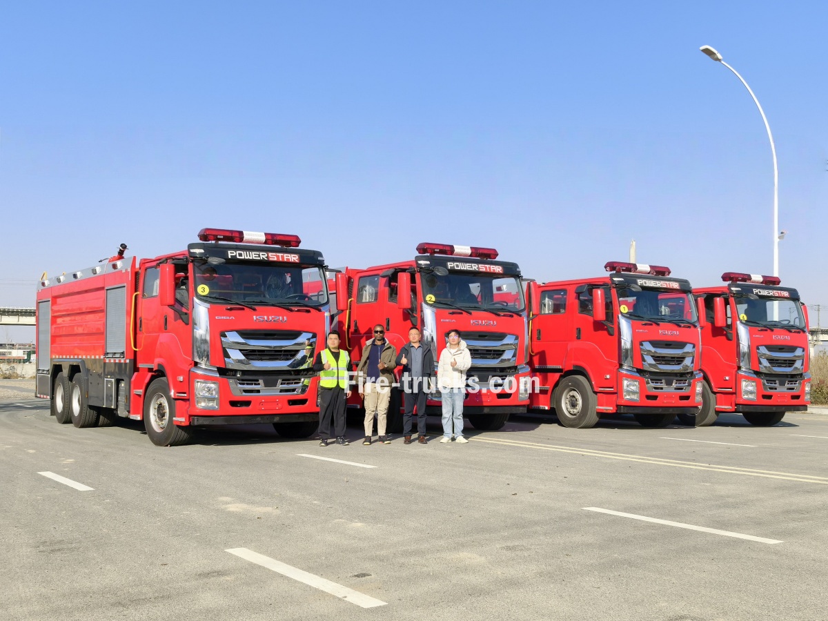 Chile Isuzu water foam fire truck with CB10/140 Fire pump