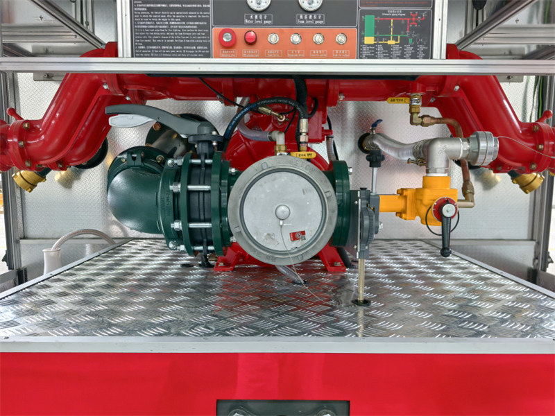 fire fighting truck