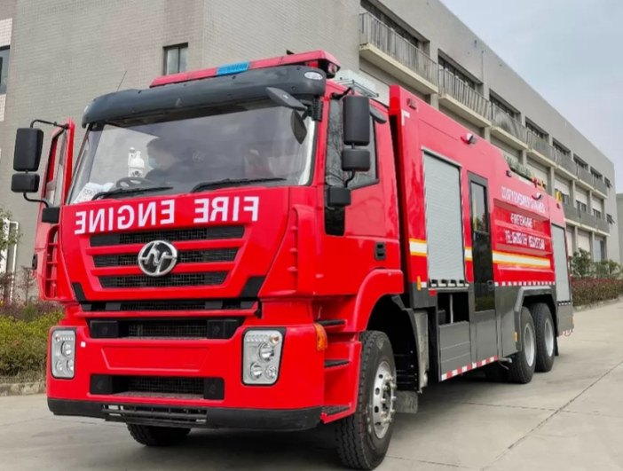 Specifiche del veicolo antincendio pesante IVECO HONGYAN con prezzo